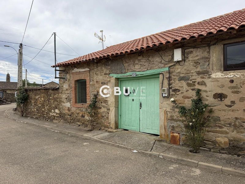 House for sale Santiagomillas, León. Ref: 47535. BUVE.APP