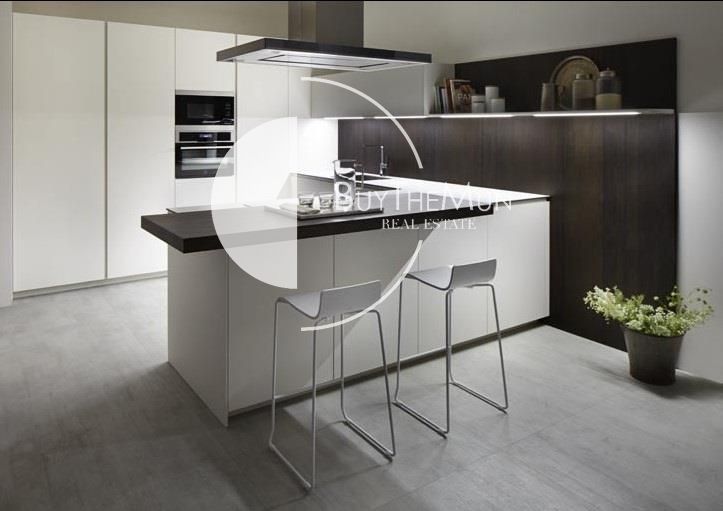 Vivienda de nueva construcción en Avda Pio XII | Ref: 1026