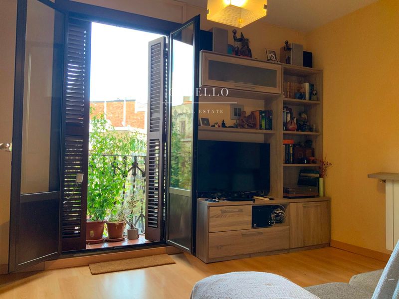 Flat for sale Barcelona. Ref: 1281. Cabello Real Estate