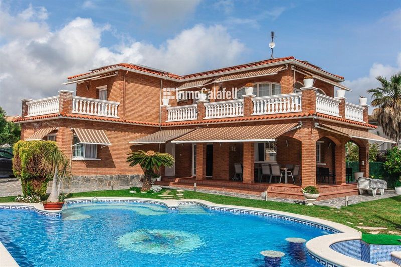 Chalet Independiente en venta Roda De Bara, Tarragona. Ref: 1537. InmoCalafell