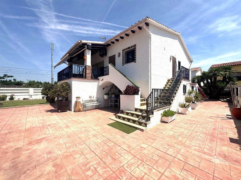 Chalet Independiente en venta Creixell, Tarragona. Ref: 1700. InmoCalafell