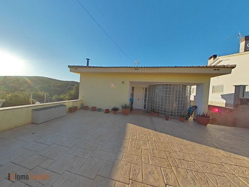 Maison de Ville en vente La Bisbal del Penedes, Tarragona. Ref: 2286. InmoCalafell