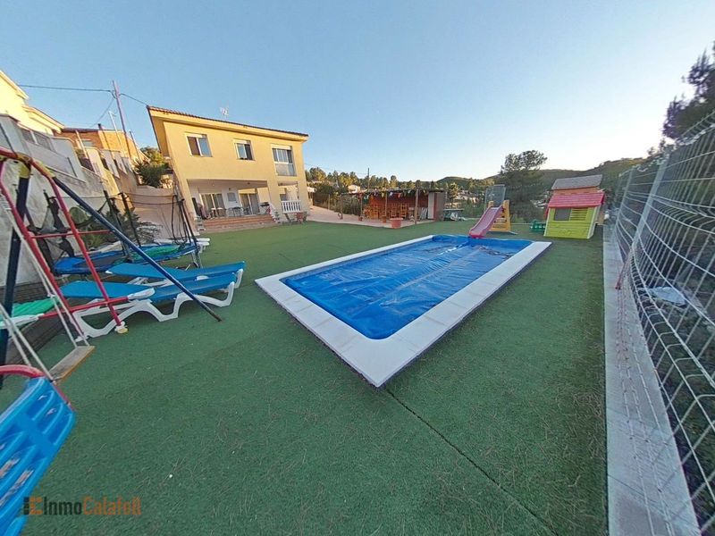 Chalet Independiente en venta La Bisbal del Penedes, Tarragona. Ref: 2286. InmoCalafell