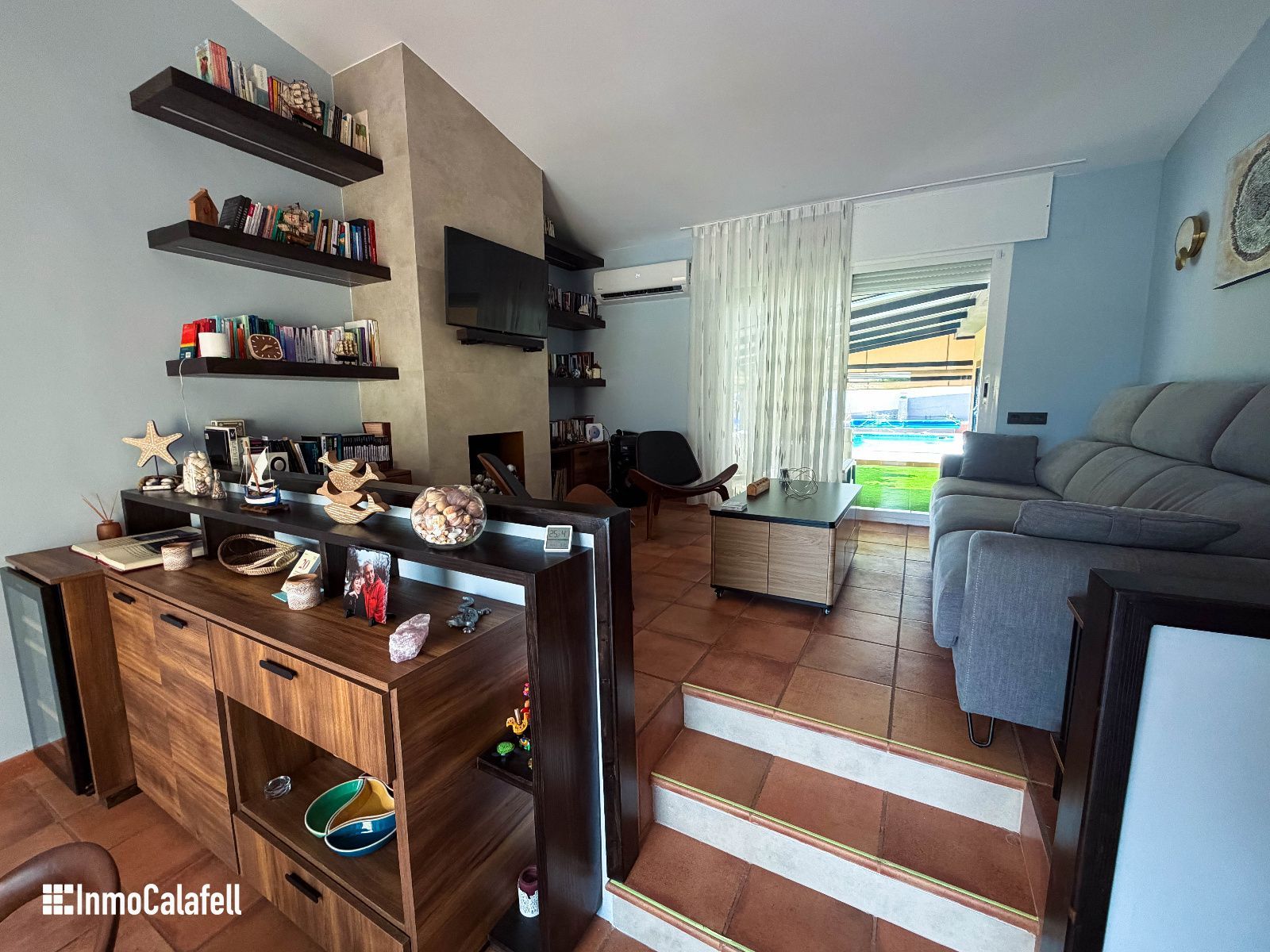 Wohnzimmer - 6-Zimmer-Villa mit Pool und Solarpaneelen