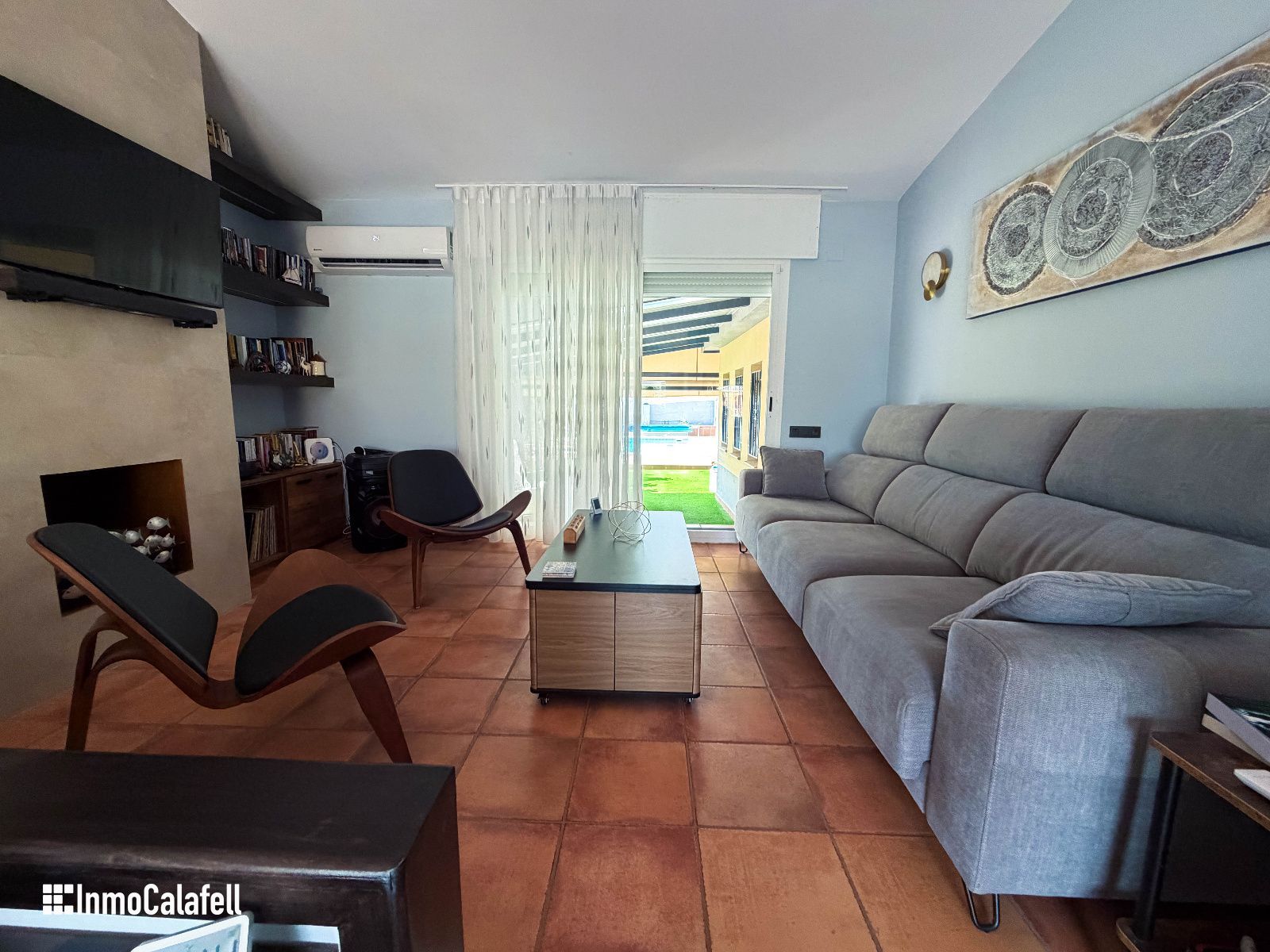 Wohnzimmer - 6-Zimmer-Villa mit Pool und Solarpaneelen