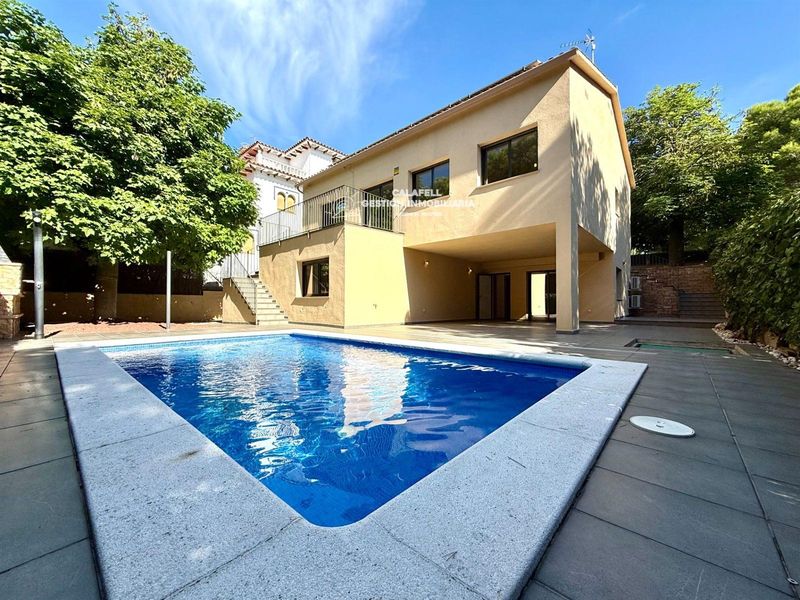 Chalet Independiente en venta El Vendrell, Tarragona. Ref: 1308. Calafell Gestión Inmobiliaria
