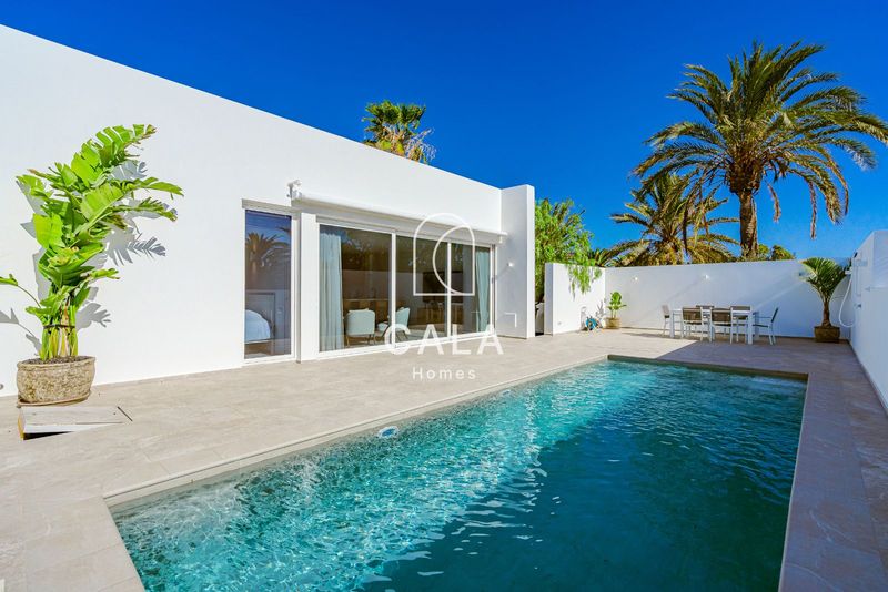 Вилла на продажу Costa Del Silencio, Santa Cruz Tenerife. Ref: 1094. Cala Homes