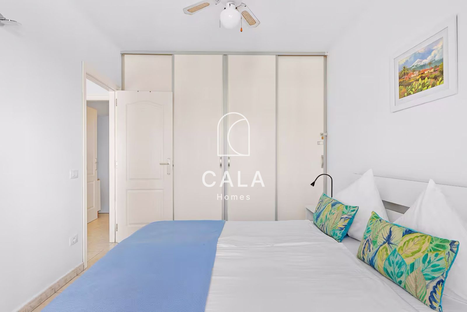 Renovated Penthouse with Panoramic Terrace in Callao Salvaje