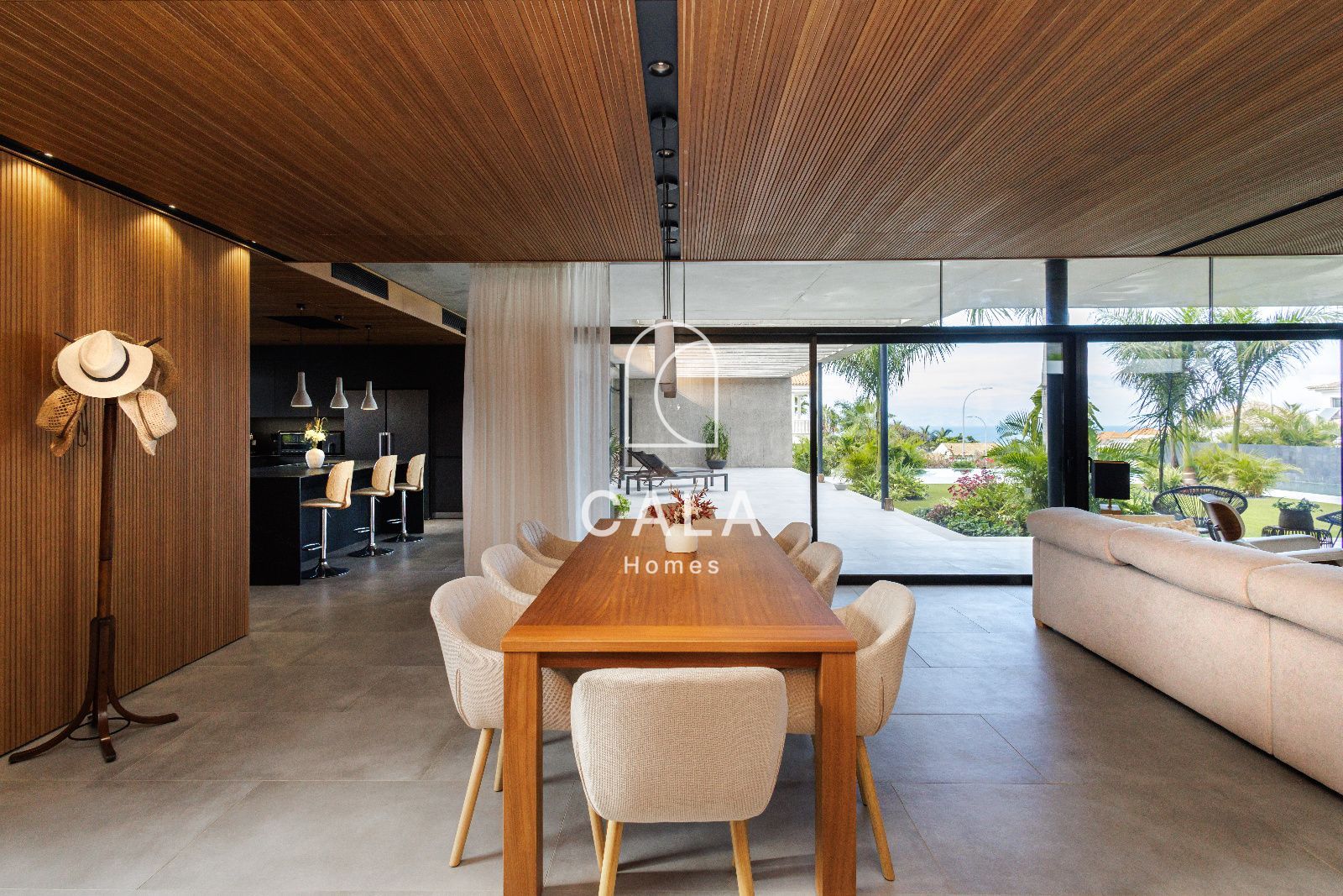 Villa Bali - Exclusive Property in Playa Paraiso