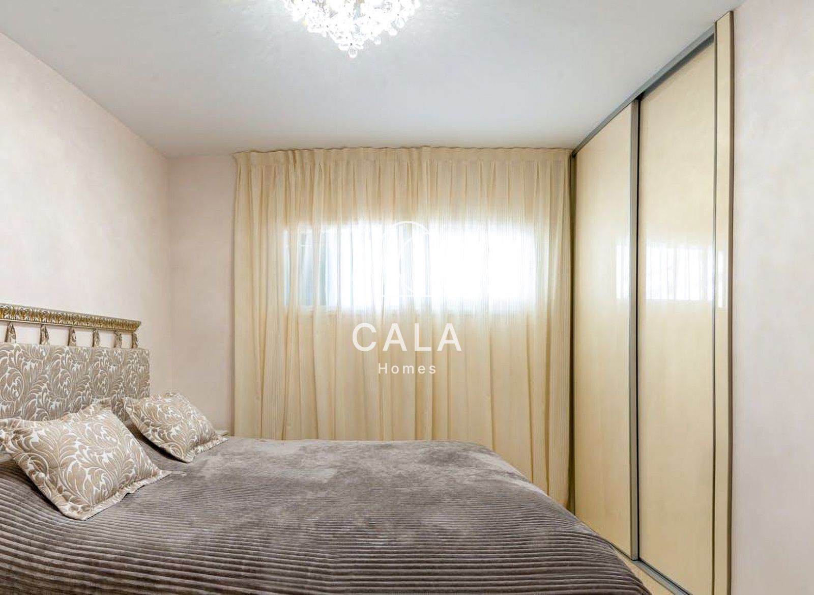 Exclusive 3 Bedroom Penthouse in Callao Salvaje