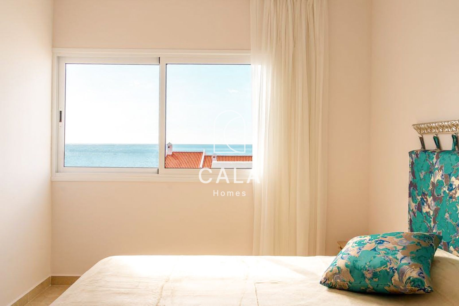 Exclusive 3 Bedroom Penthouse in Callao Salvaje