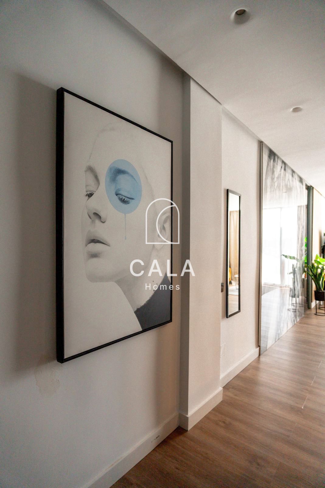 Apartment with a spacious terrace and panoramic views in San Eugenio Alto.