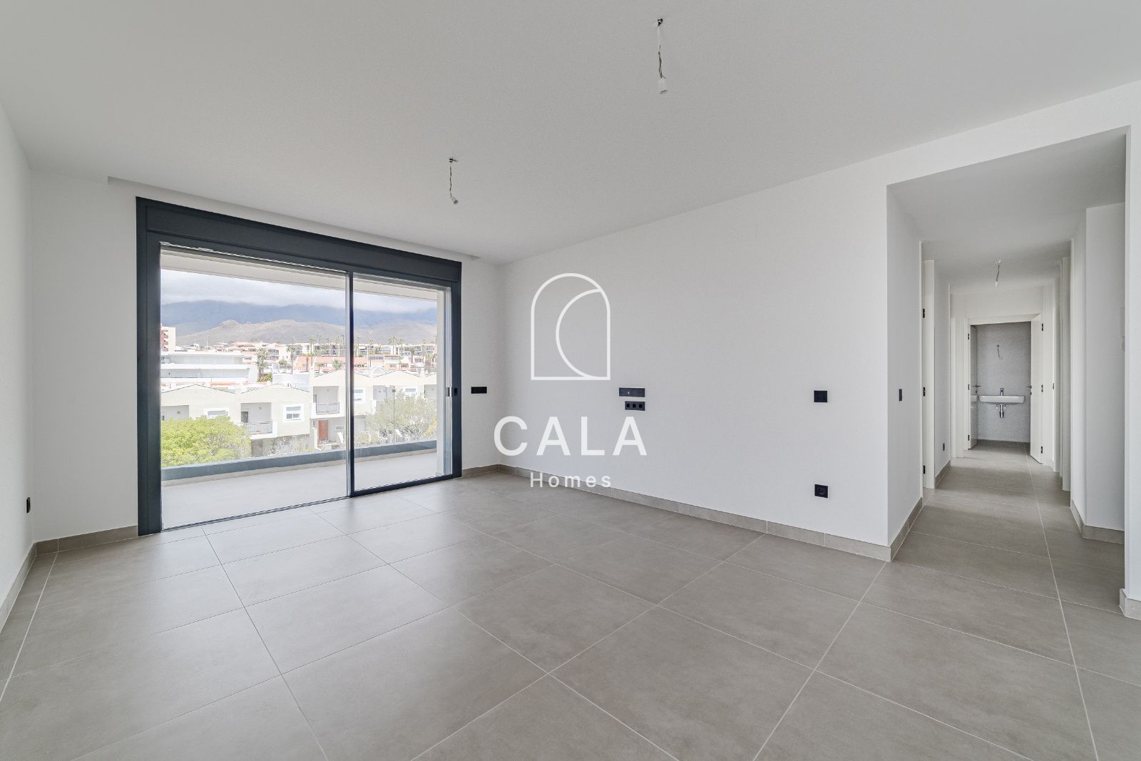 Exclusive penthouse with a large terrace and ocean view in Atlantic Homes, Costa Adeje.