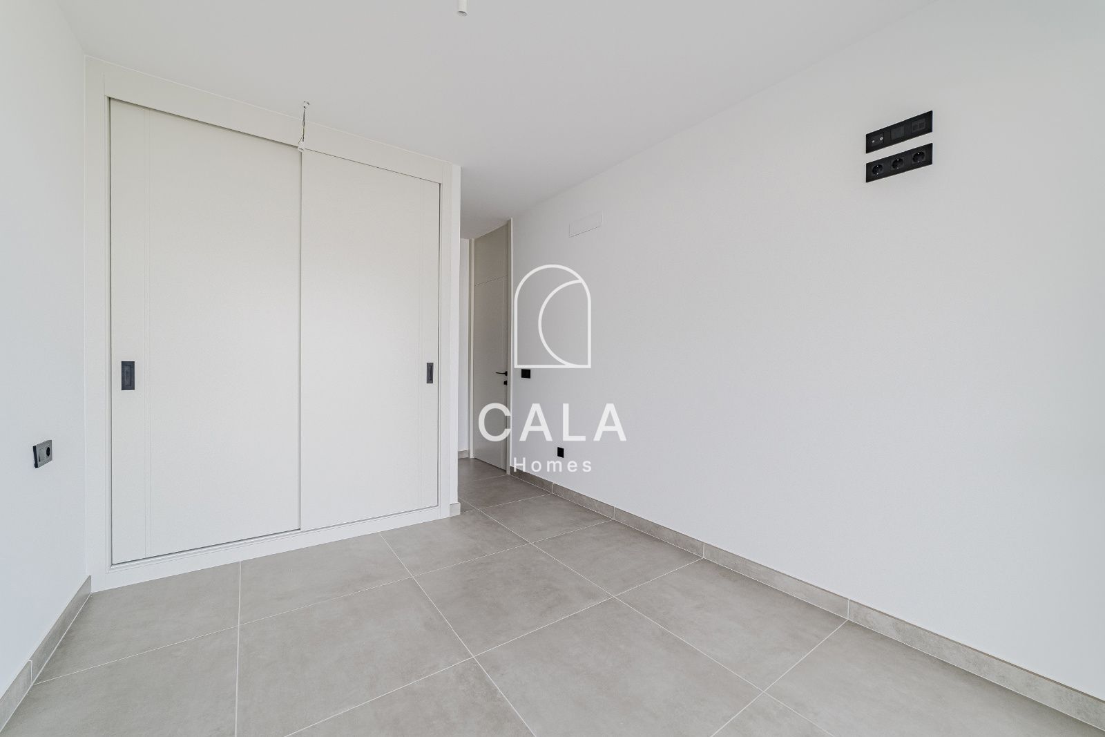 Exclusive penthouse with a large terrace and ocean view in Atlantic Homes, Costa Adeje.