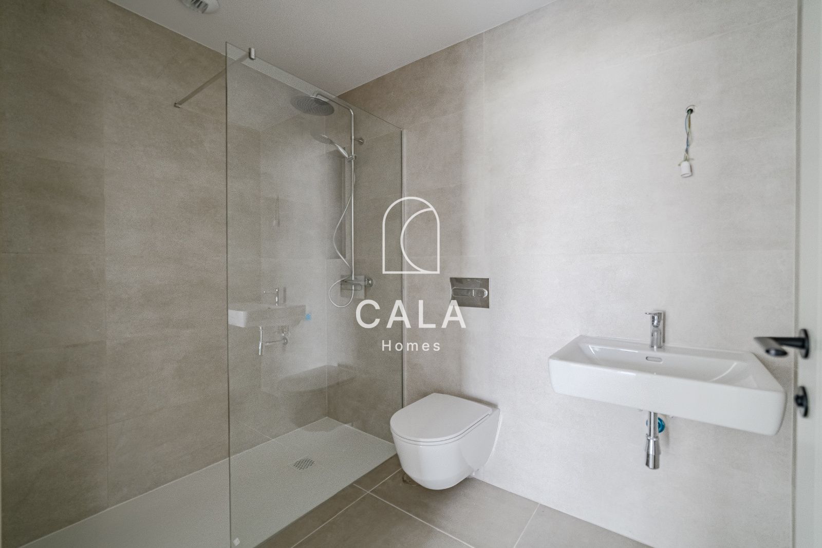 Exclusive penthouse with a large terrace and ocean view in Atlantic Homes, Costa Adeje.