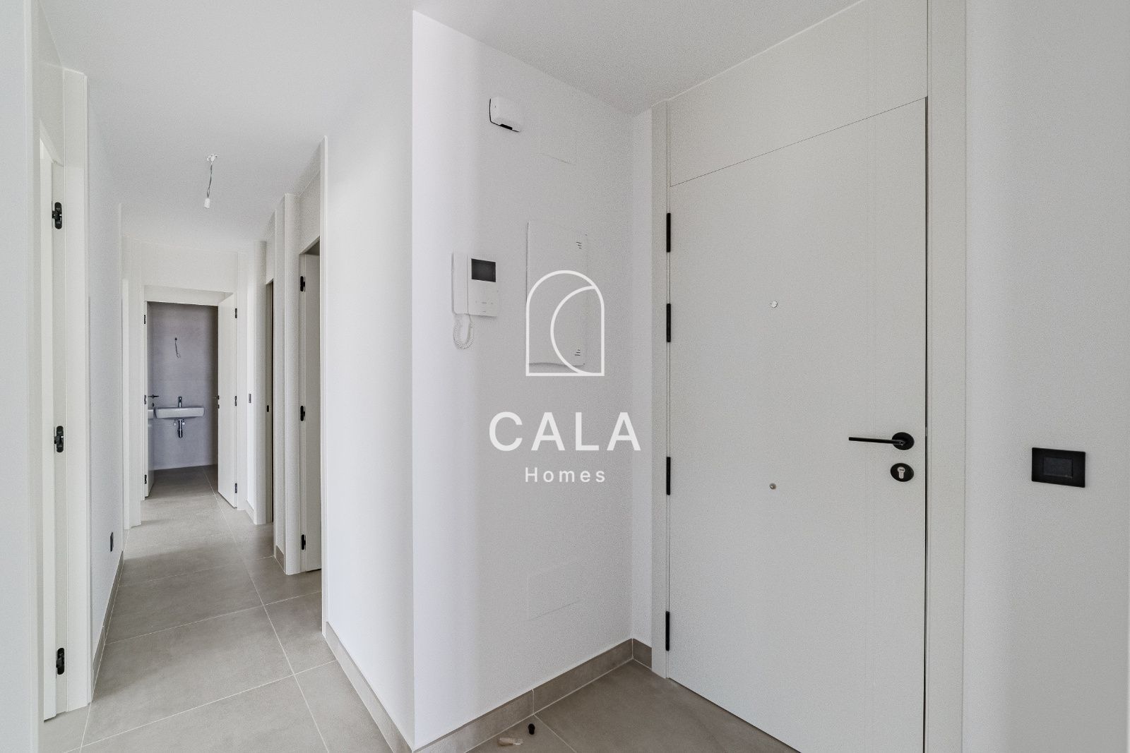 Exclusive penthouse with a large terrace and ocean view in Atlantic Homes, Costa Adeje.