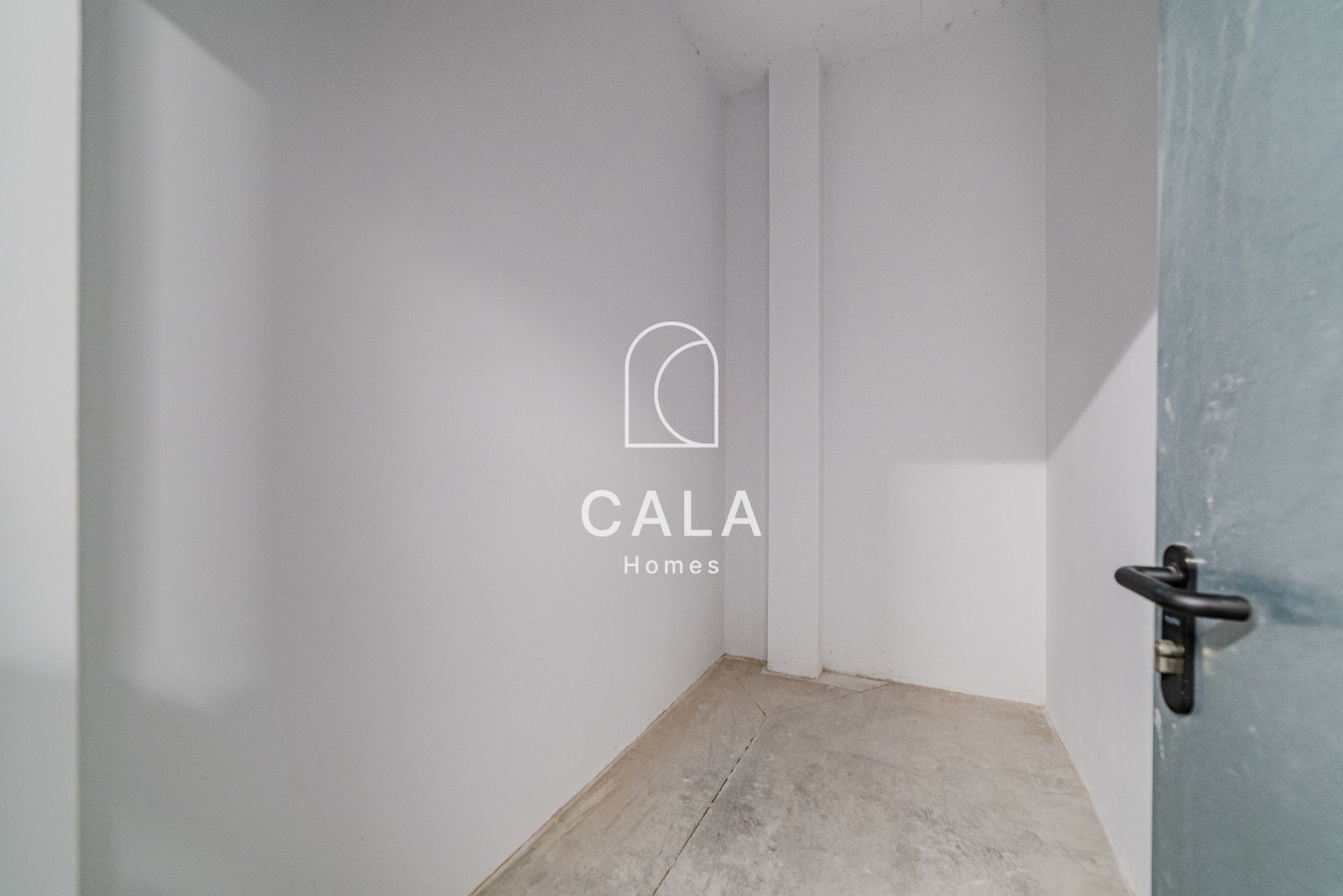 Exclusive penthouse with a large terrace and ocean view in Atlantic Homes, Costa Adeje.