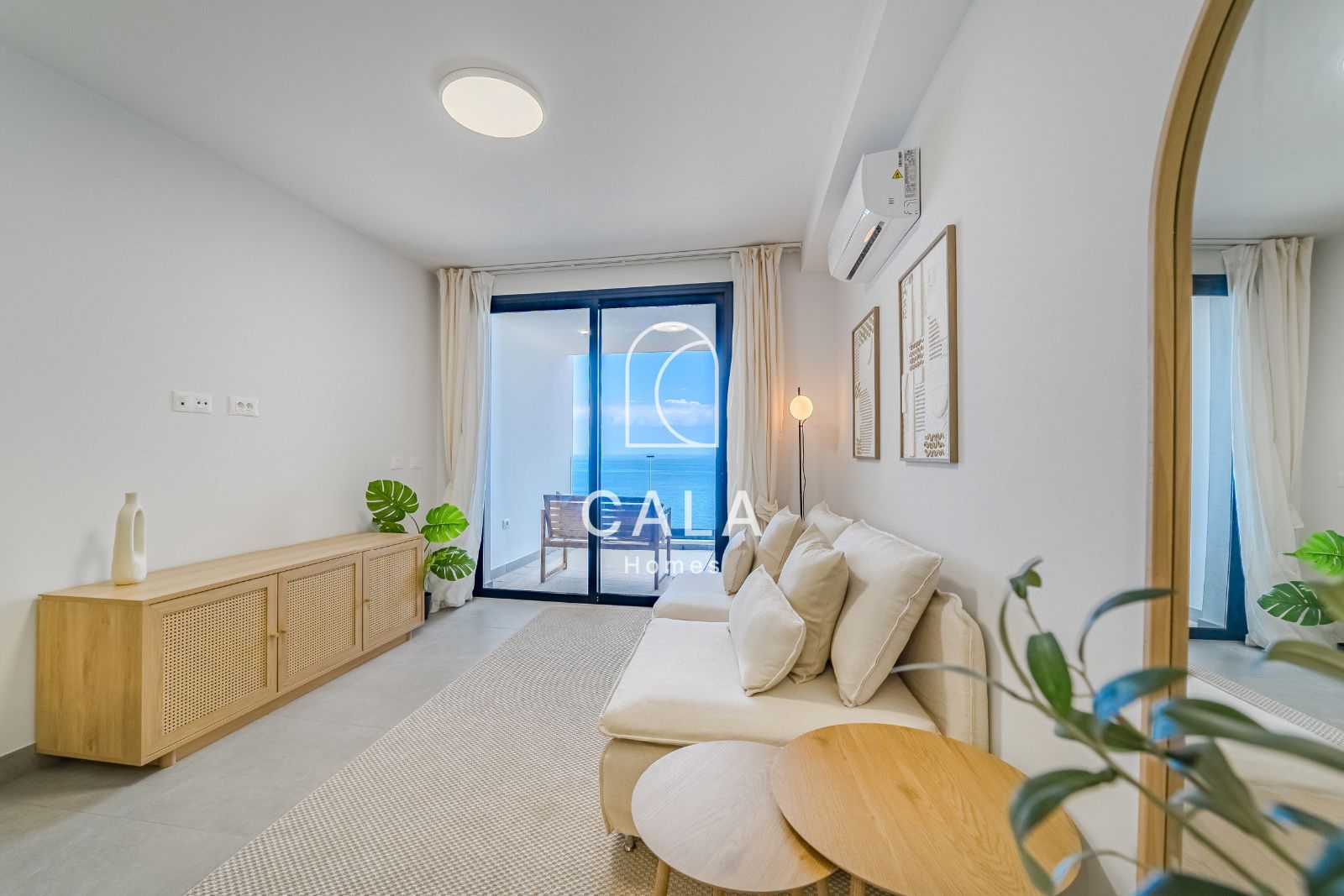 Modern Apartment with Sea Views