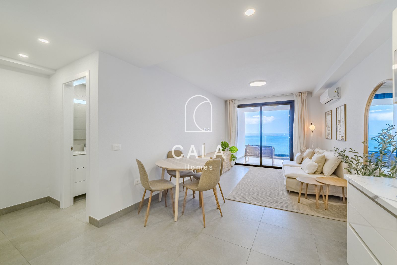 Modern Apartment with Sea Views