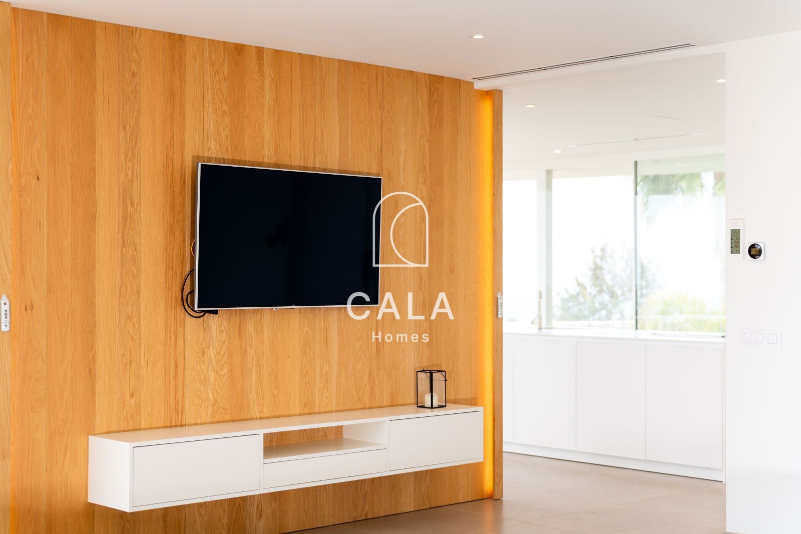 Villa de Lujo en el Campo de Golf de Abama -  Diseño Exclusivo y Vistas al Mar