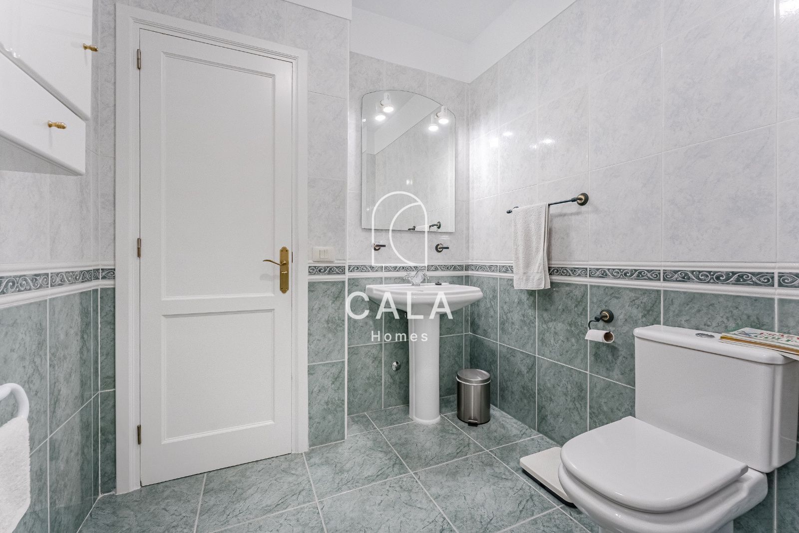 Bright Corner Duplex with Sea View in Callao Salvaje