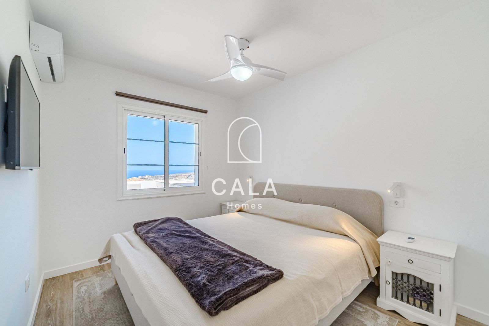 Apartamento reformado con vistas al mar y jardín en Costa Adeje