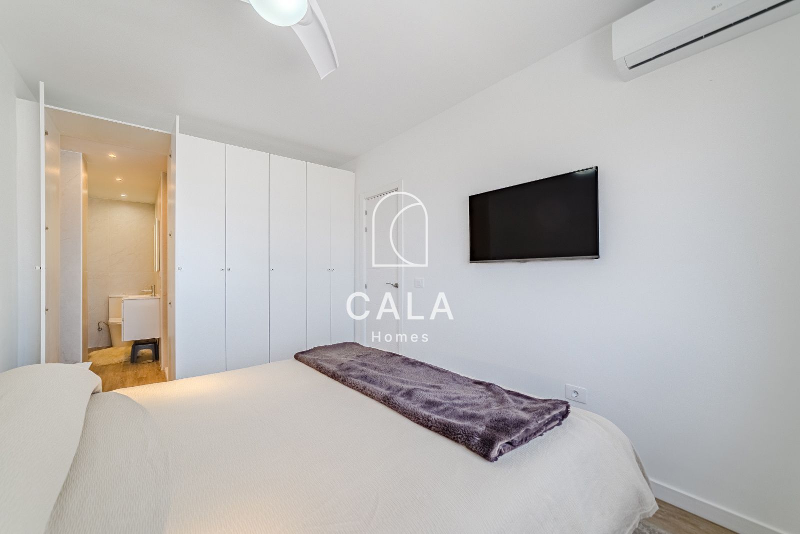 Apartamento reformado con vistas al mar y jardín en Costa Adeje