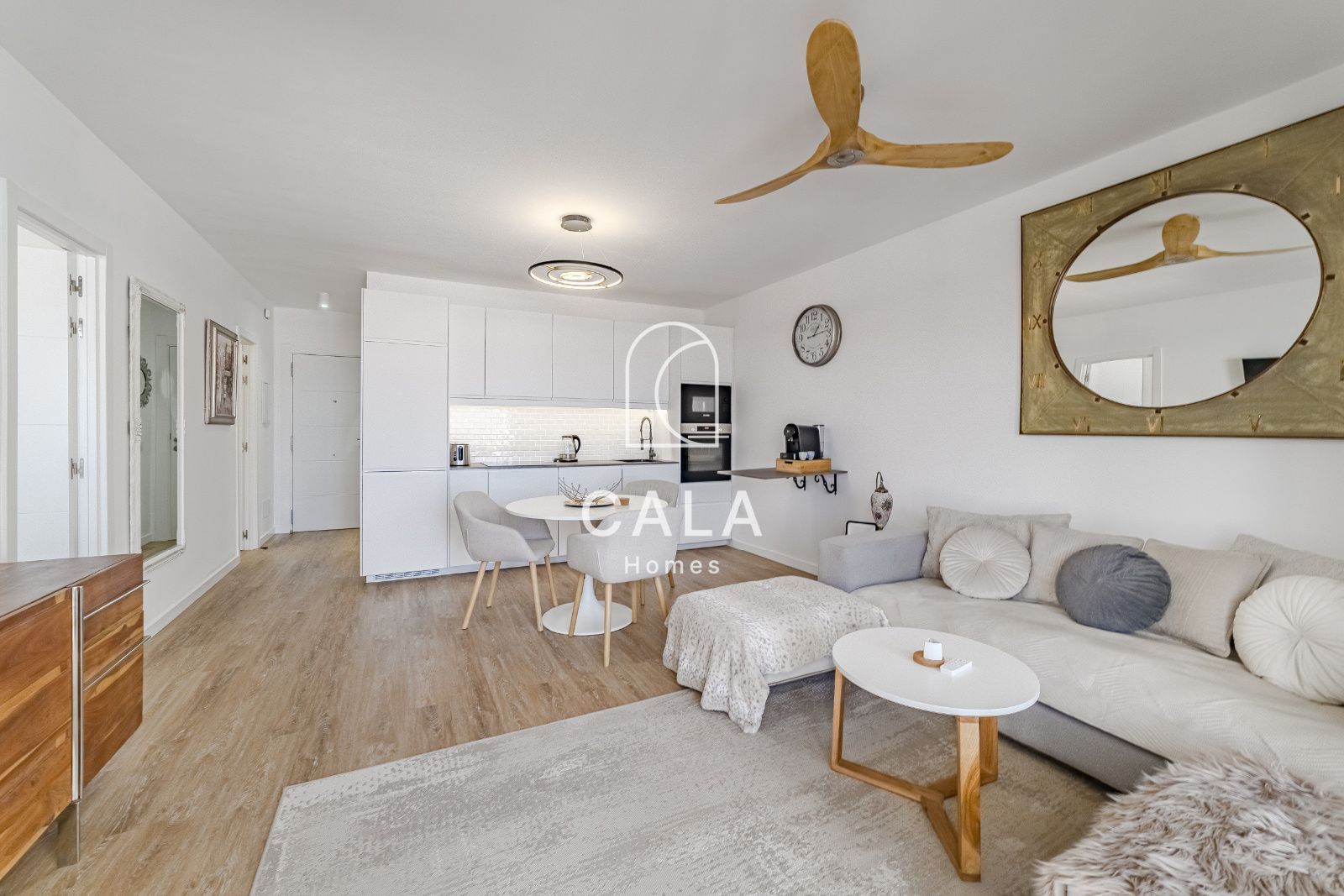 Apartamento reformado con vistas al mar y jardín en Costa Adeje