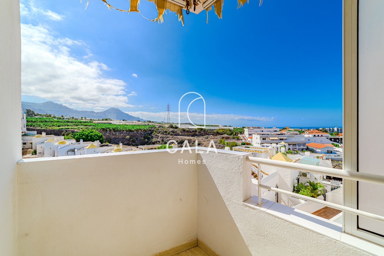 Live the Charm of the Coast // Apartment with Terrace in Callao Salvaje