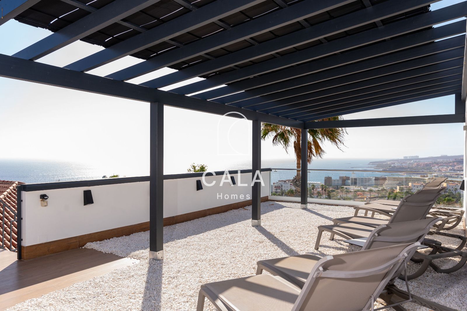 Luxury Villa with Stunning Sea Views in the Heart of San Eugenio Alto