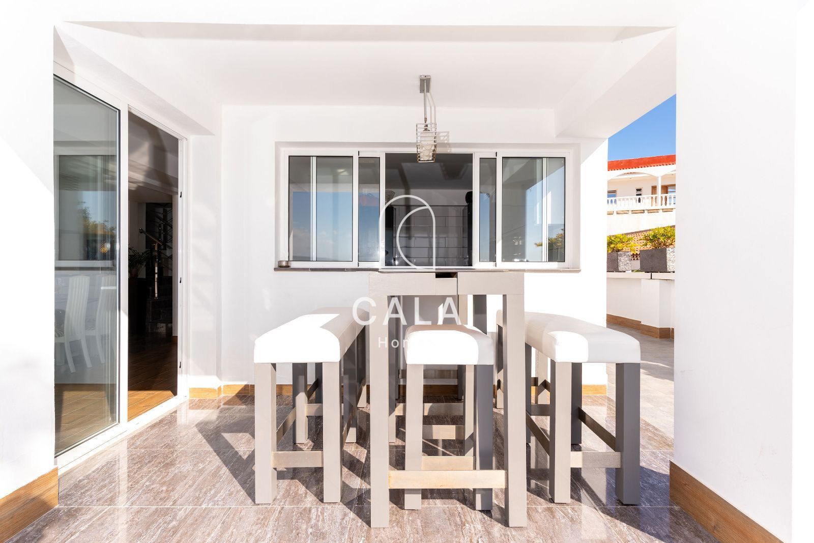 Luxury Villa with Stunning Sea Views in the Heart of San Eugenio Alto