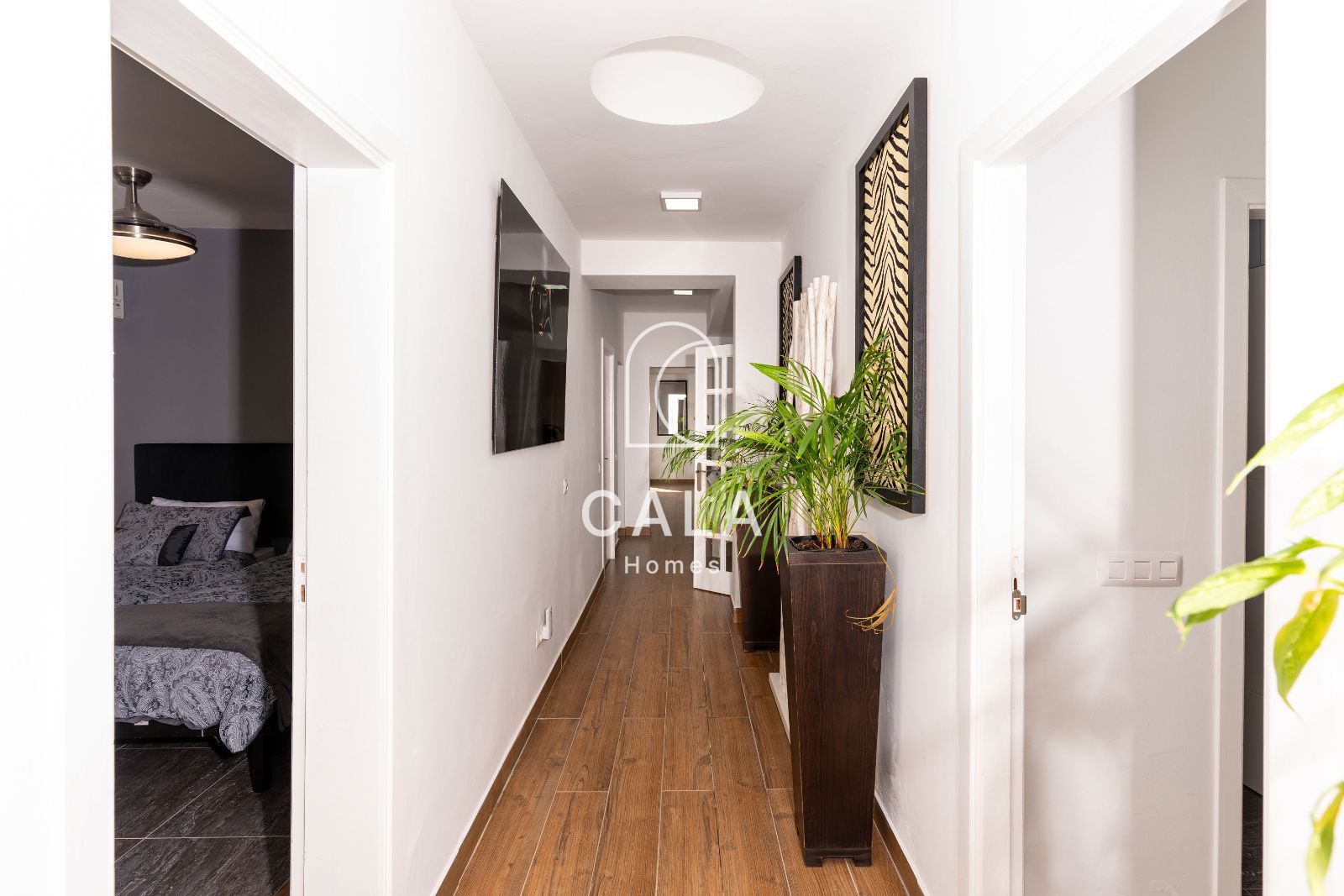 Luxury Villa with Stunning Sea Views in the Heart of San Eugenio Alto
