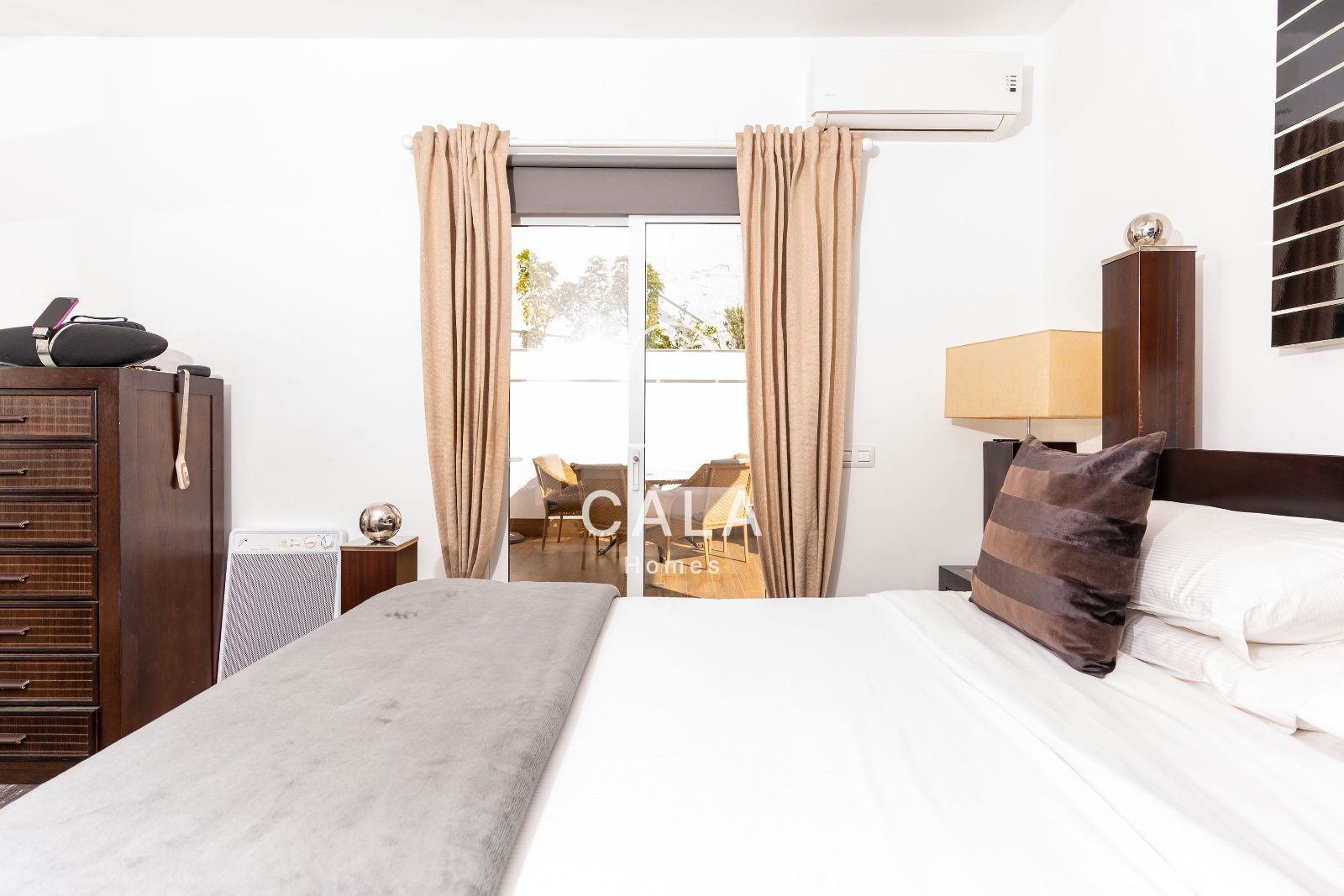 Luxury Villa with Stunning Sea Views in the Heart of San Eugenio Alto