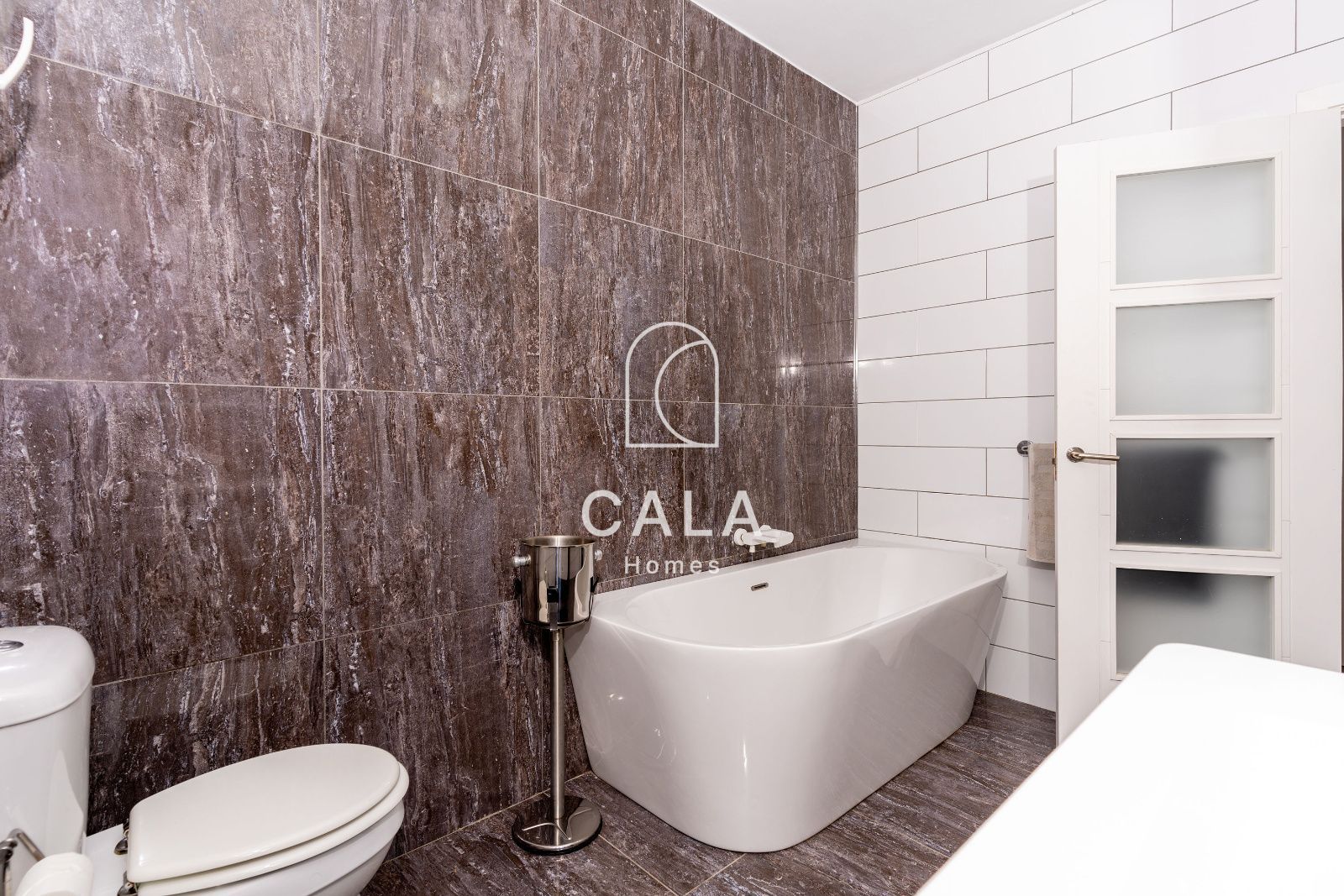Luxury Villa with Stunning Sea Views in the Heart of San Eugenio Alto