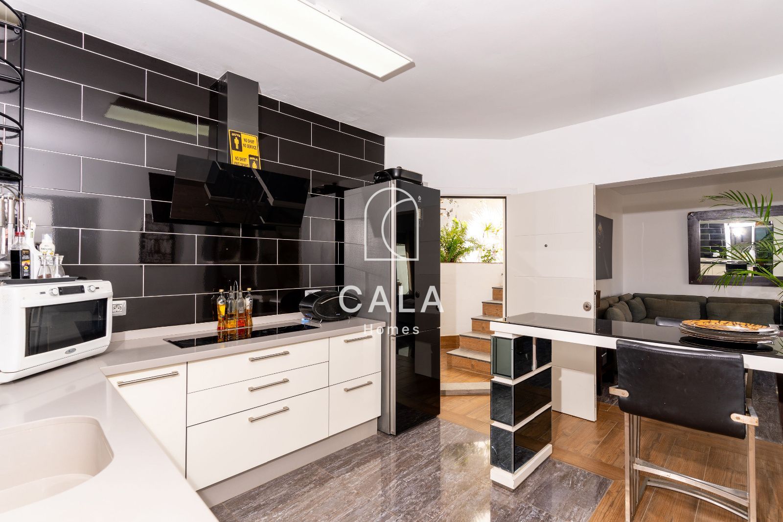 Luxury Villa with Stunning Sea Views in the Heart of San Eugenio Alto