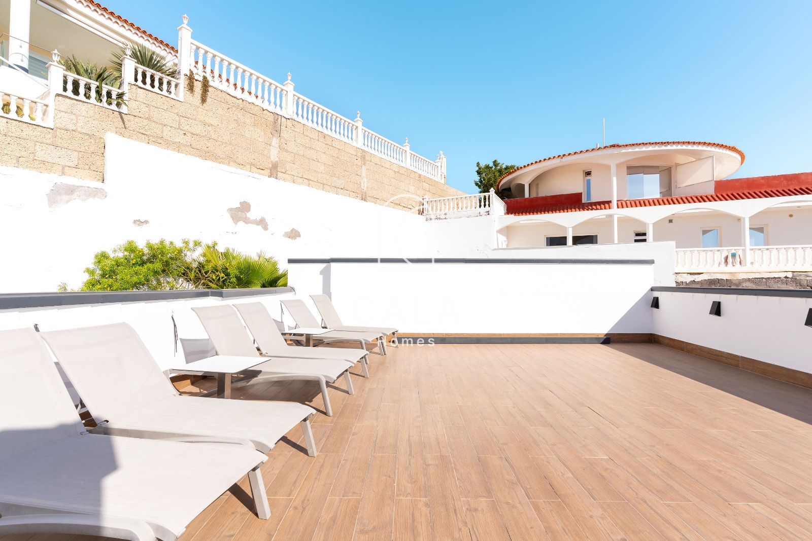 Luxury Villa with Stunning Sea Views in the Heart of San Eugenio Alto