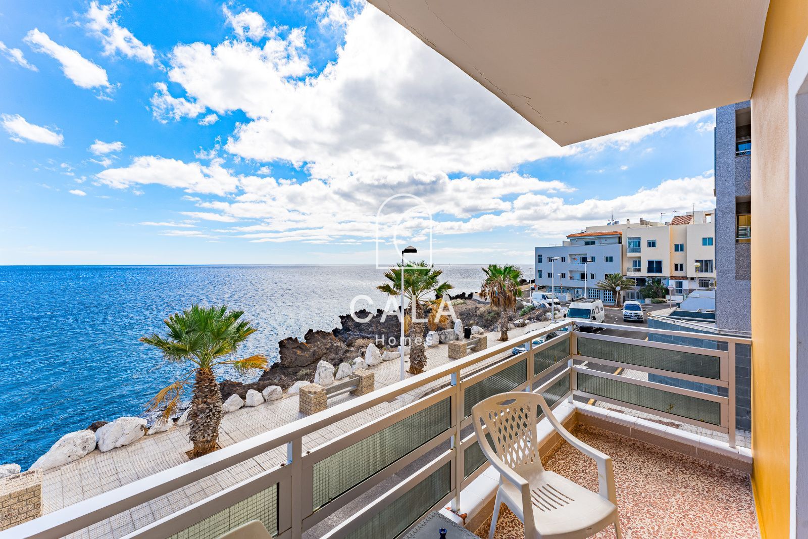 Seafront Apartment - Los Abrigos