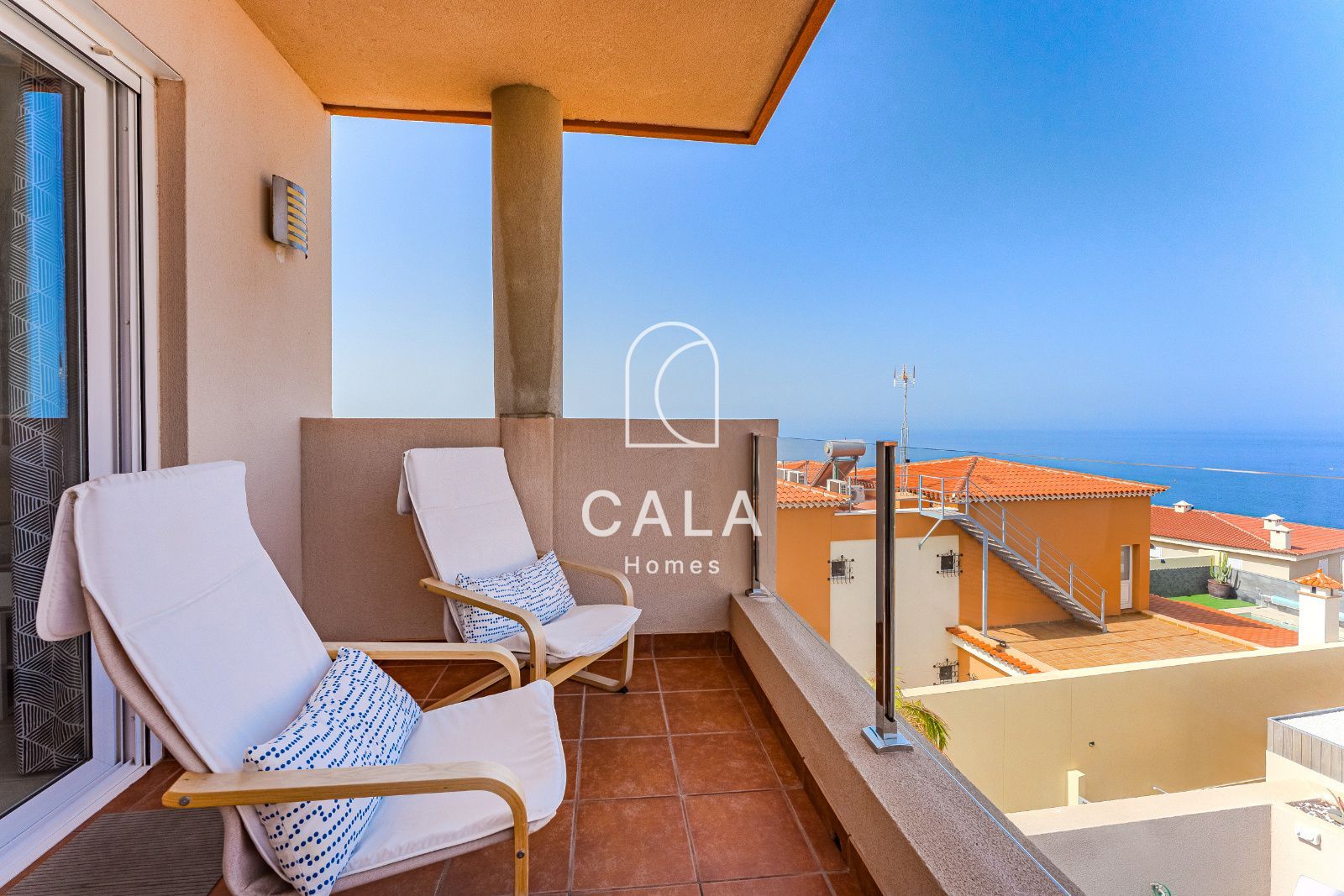 Beautiful Townhouse with Sea Views in Puerto de Santiago