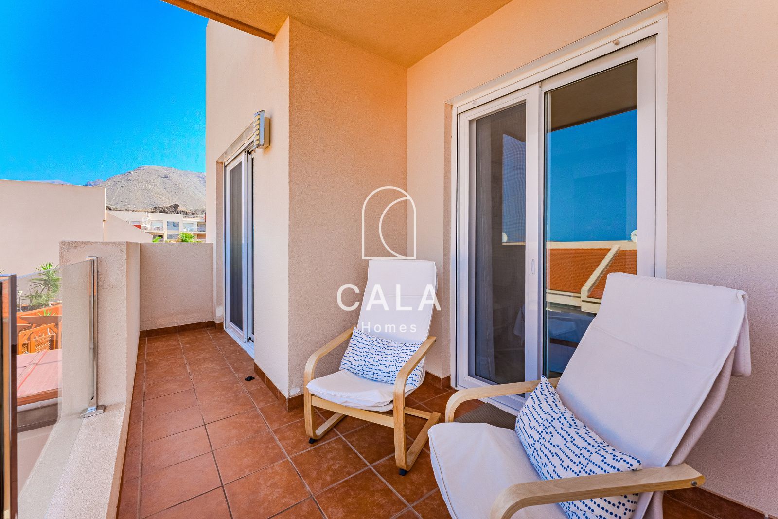 Beautiful Townhouse with Sea Views in Puerto de Santiago