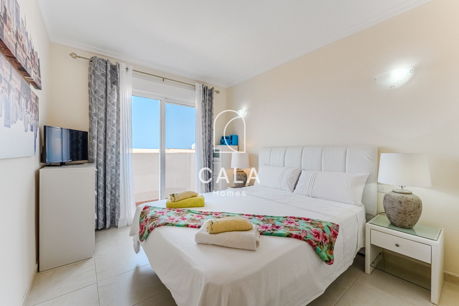 Beautiful Townhouse with Sea Views in Puerto de Santiago