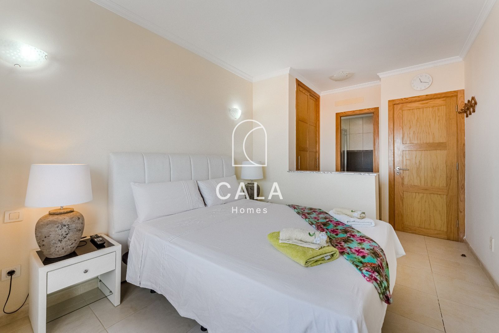 Beautiful Townhouse with Sea Views in Puerto de Santiago