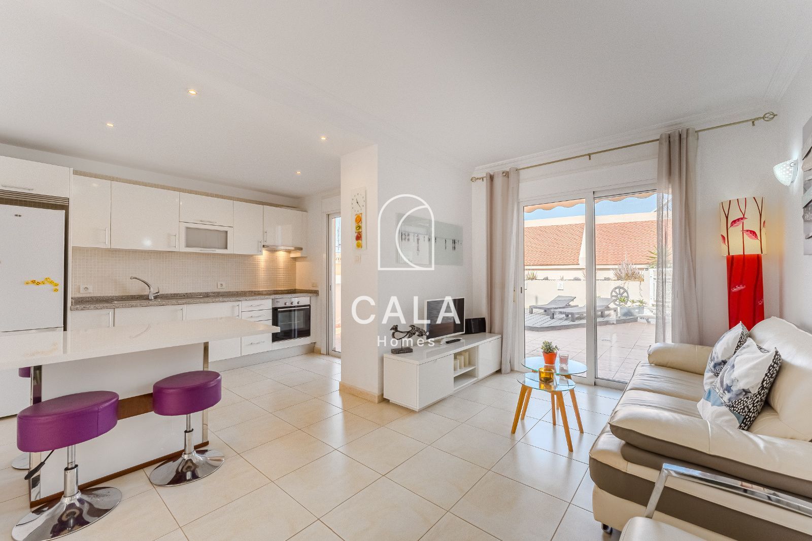 Beautiful Townhouse with Sea Views in Puerto de Santiago