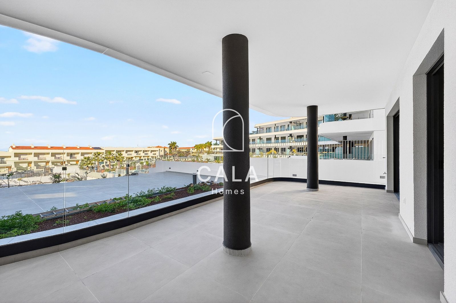 Exclusive Apartment in Costa Adeje with 2 Bedrooms and 2 Bathrooms