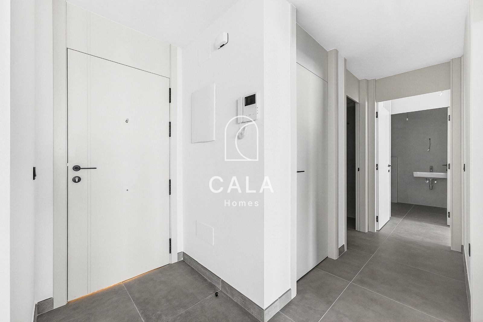 Exclusive Apartment in Costa Adeje with 2 Bedrooms and 2 Bathrooms