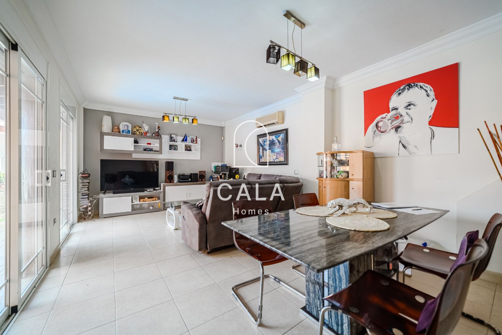 CHALET INDEPENDIENTE 5 HABITACIONES 5 BAÑOS, PISCINA PRIVADA EN LOS CRISTIANOS