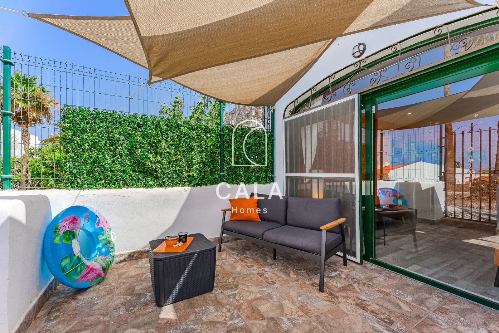 Apartamento con Terraza y Piscina en Costa Adeje