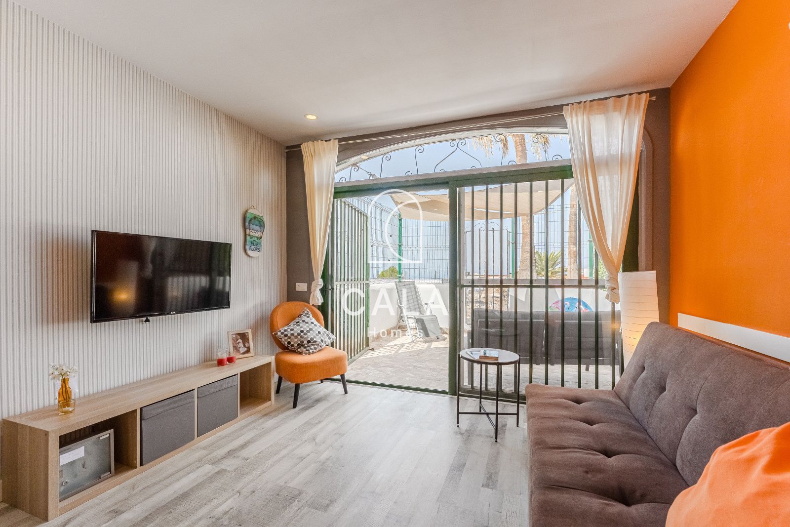 Apartamento con Terraza y Piscina en Costa Adeje
