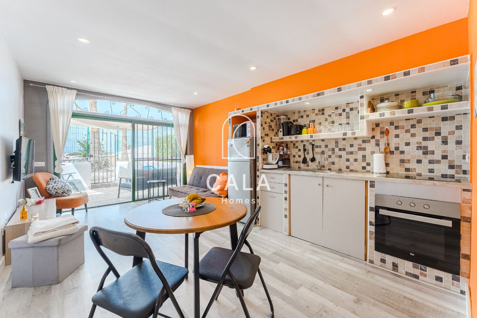 Apartamento con Terraza y Piscina en Costa Adeje