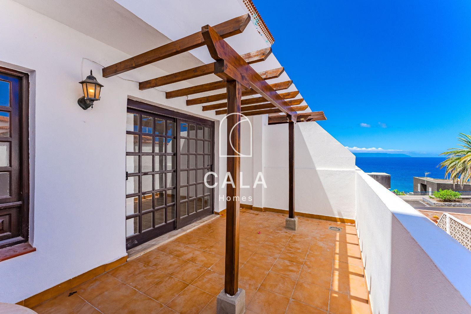 Bright 2-bedroom apartment near Playa de la Arena