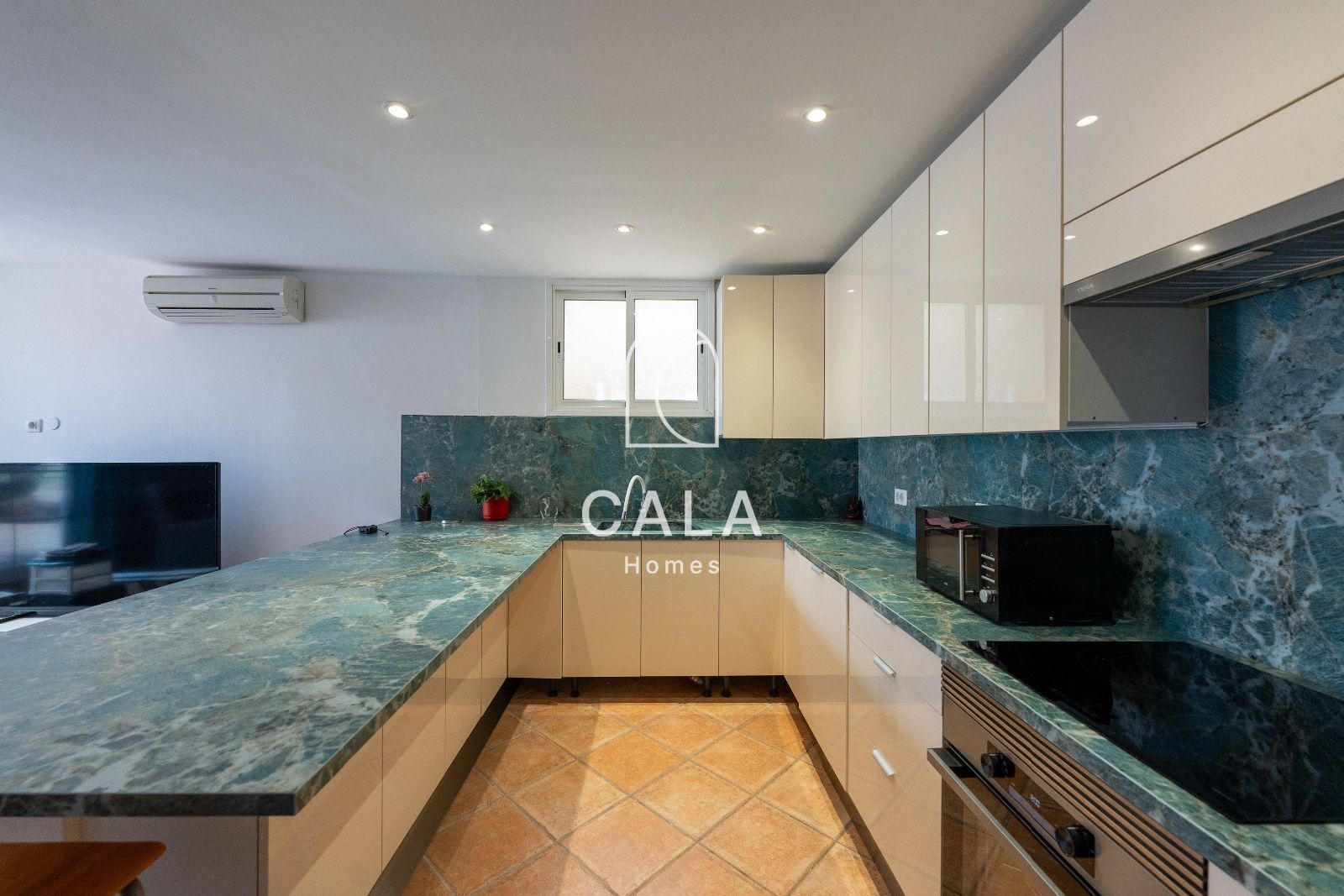 8-bedroom Villa in Golf del Sur